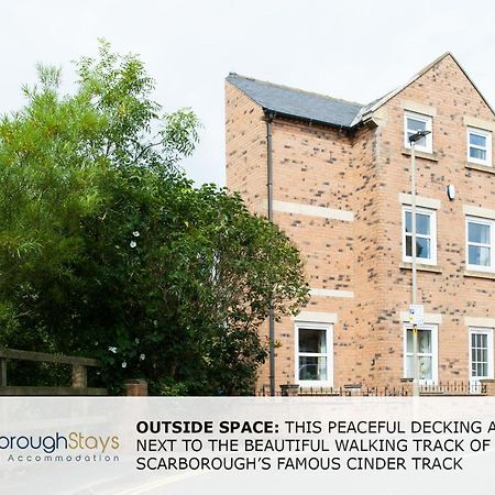 Candler Lodge - 3 Bedroom Townhouse With Parking - Patio Area & Seating Scarborough Kültér fotó