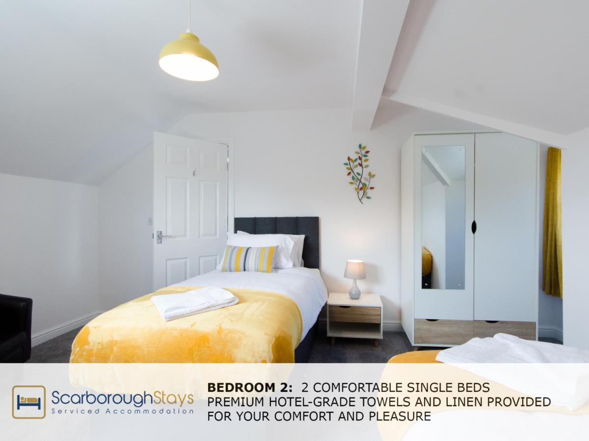 Candler Lodge - 3 Bedroom Townhouse With Parking - Patio Area & Seating Scarborough Kültér fotó