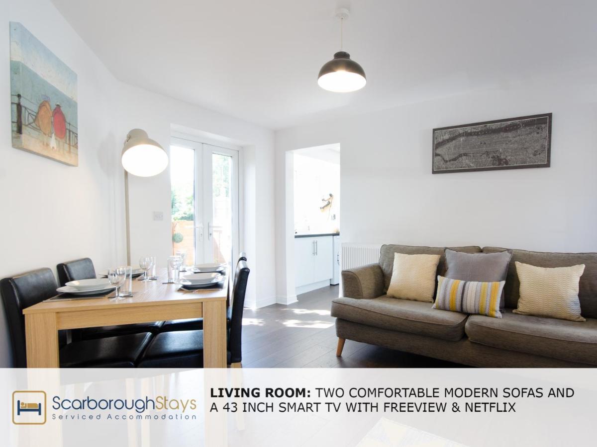 Candler Lodge - 3 Bedroom Townhouse With Parking - Patio Area & Seating Scarborough Kültér fotó