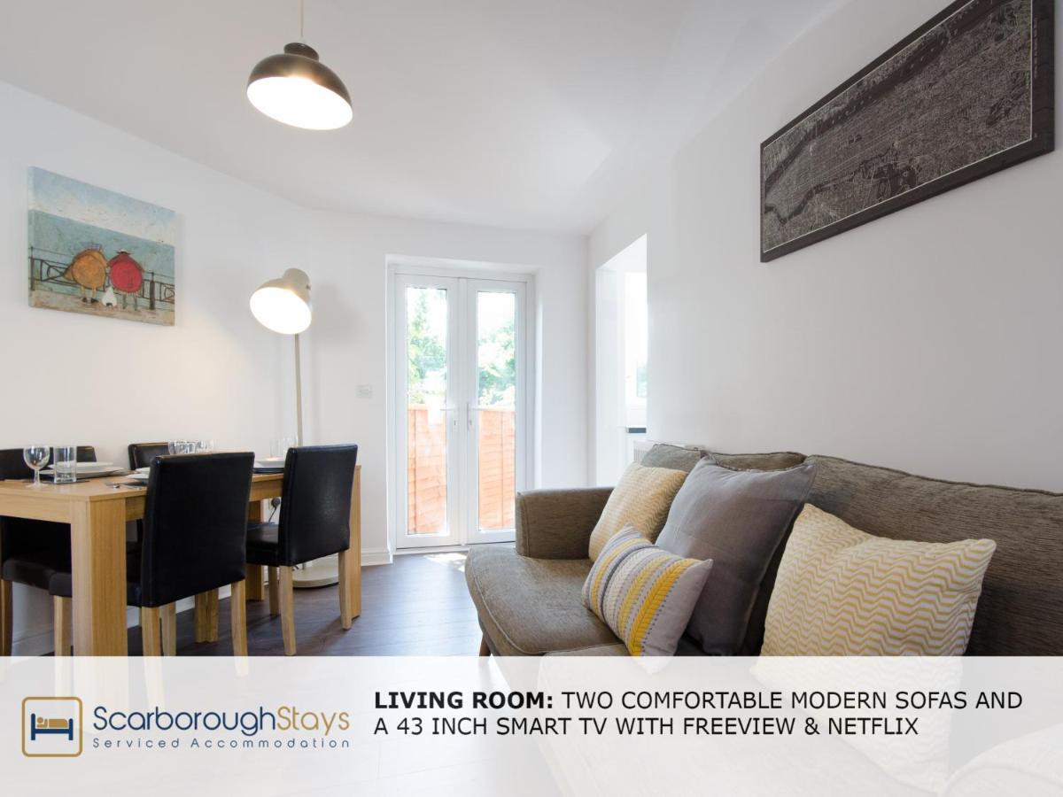 Candler Lodge - 3 Bedroom Townhouse With Parking - Patio Area & Seating Scarborough Kültér fotó