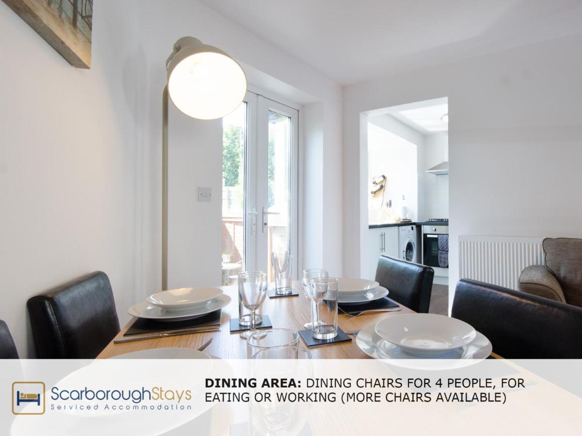 Candler Lodge - 3 Bedroom Townhouse With Parking - Patio Area & Seating Scarborough Kültér fotó