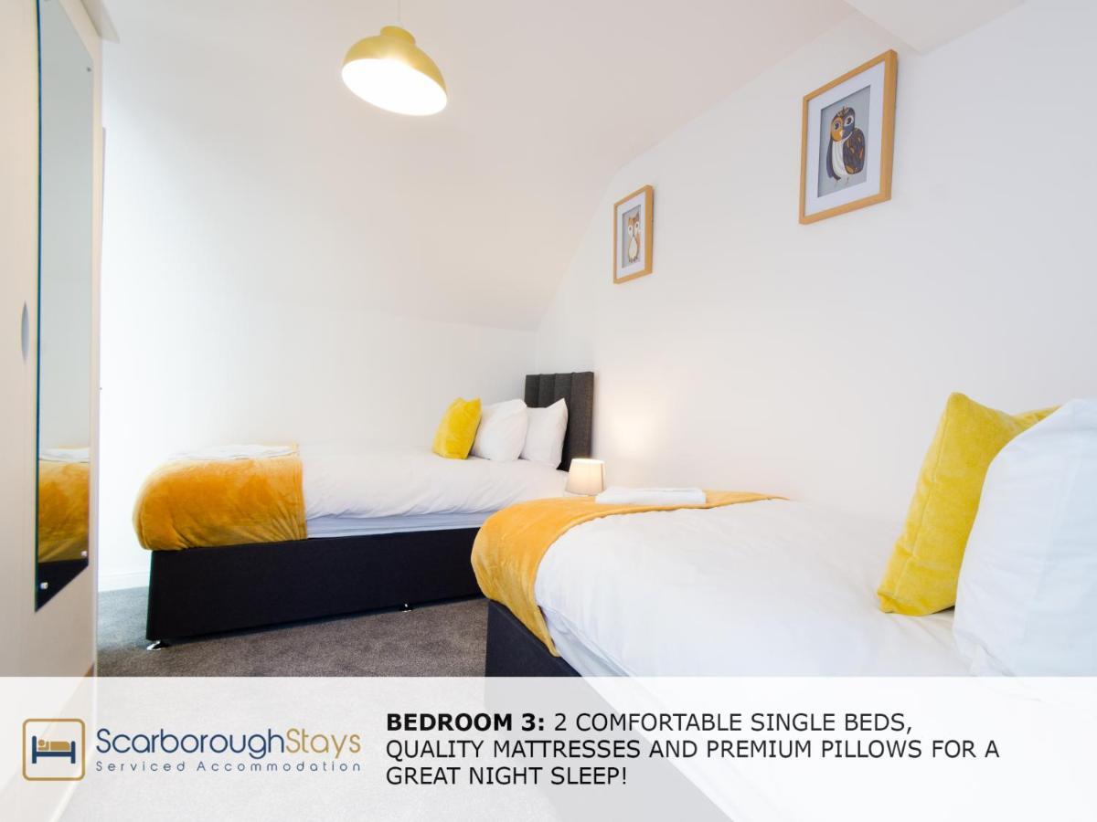 Candler Lodge - 3 Bedroom Townhouse With Parking - Patio Area & Seating Scarborough Kültér fotó
