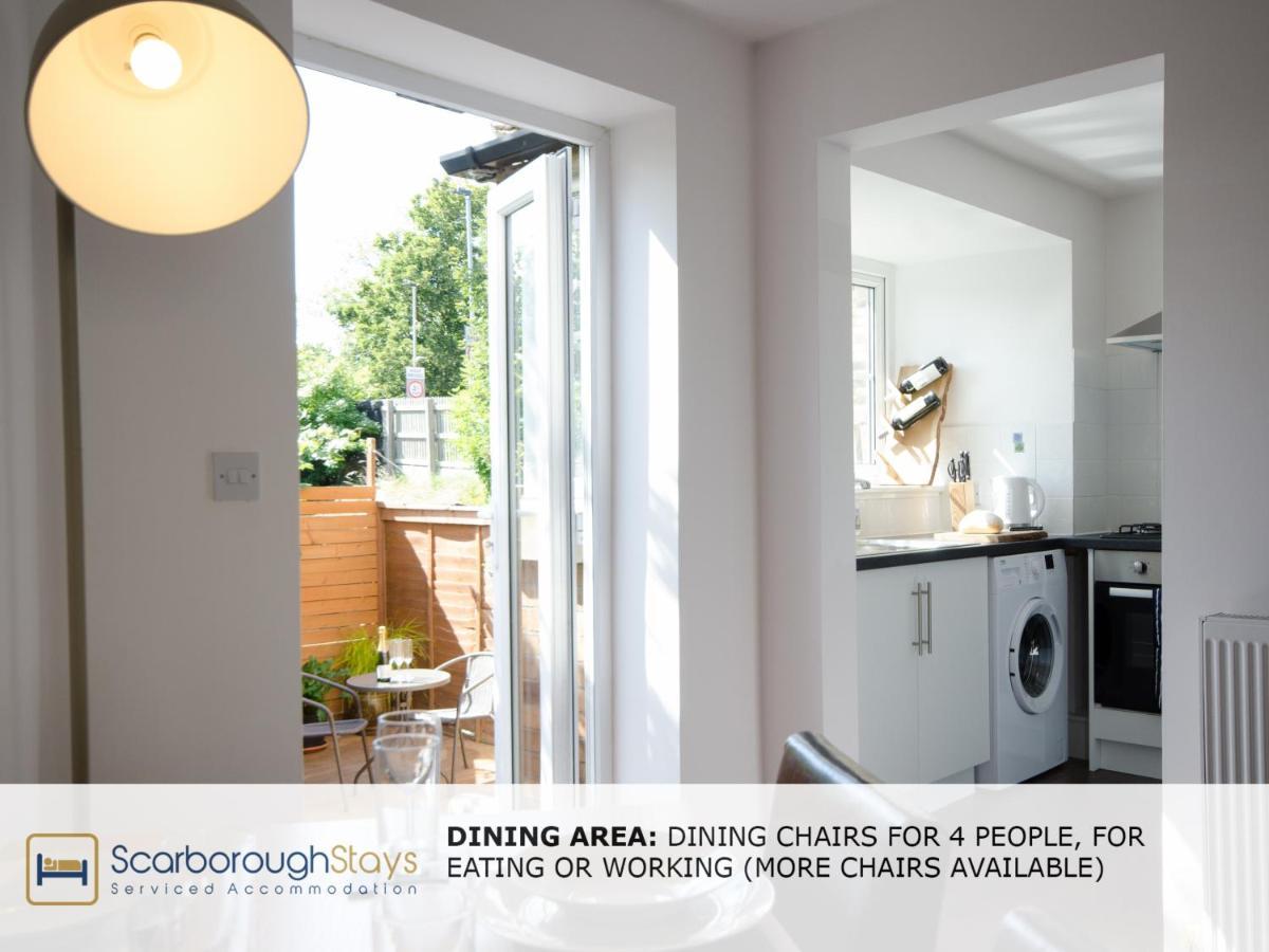 Candler Lodge - 3 Bedroom Townhouse With Parking - Patio Area & Seating Scarborough Kültér fotó