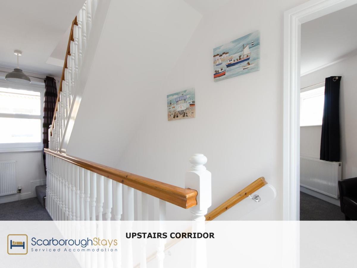 Candler Lodge - 3 Bedroom Townhouse With Parking - Patio Area & Seating Scarborough Kültér fotó