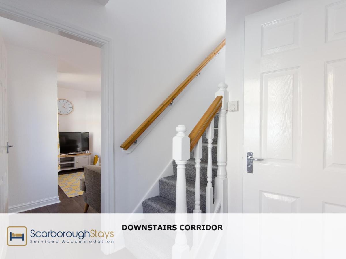 Candler Lodge - 3 Bedroom Townhouse With Parking - Patio Area & Seating Scarborough Kültér fotó